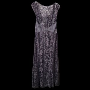 Elegant Purple Lace Maxi Dress